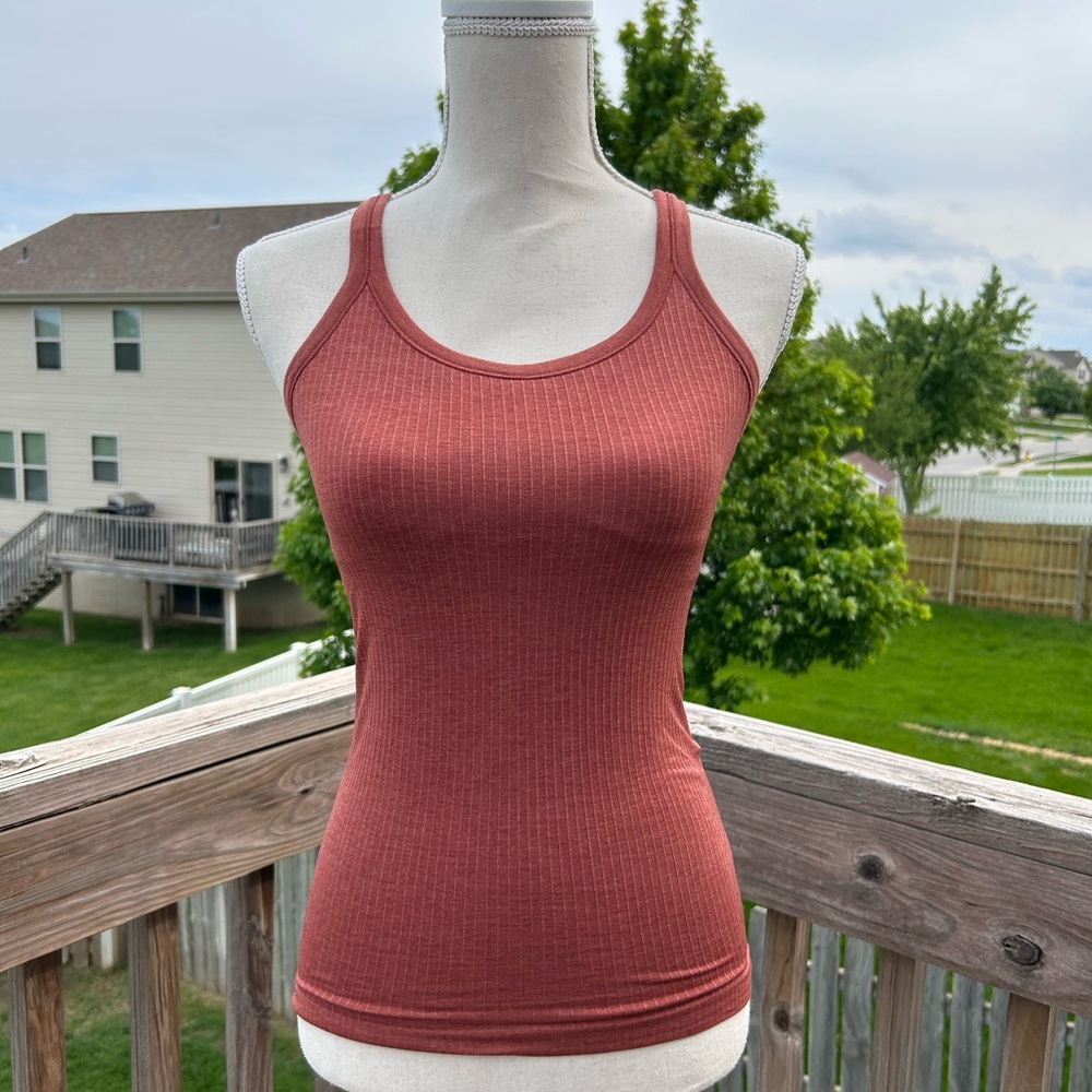 Lululemon Athletica Ebb to Street tank top size 4